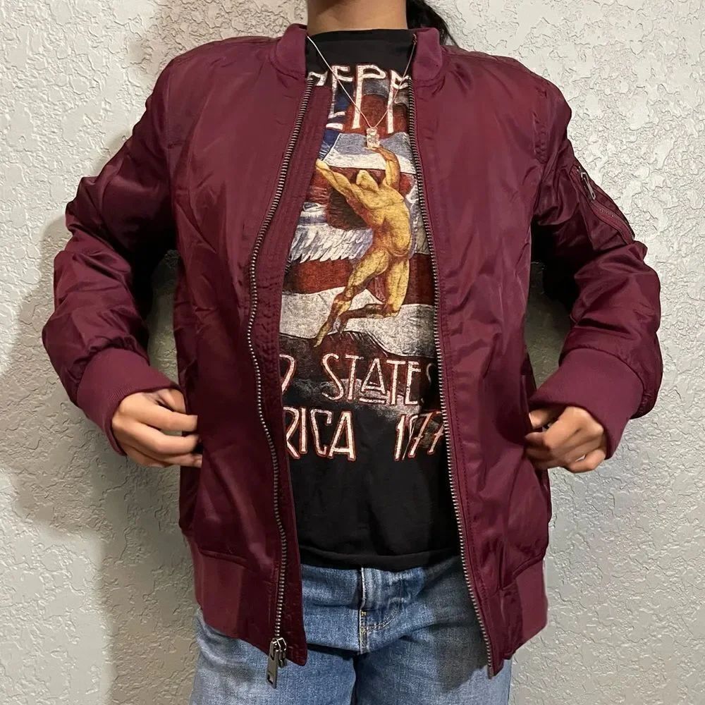Levi’s Flight Bomber Jacket - Picture 3 of 14